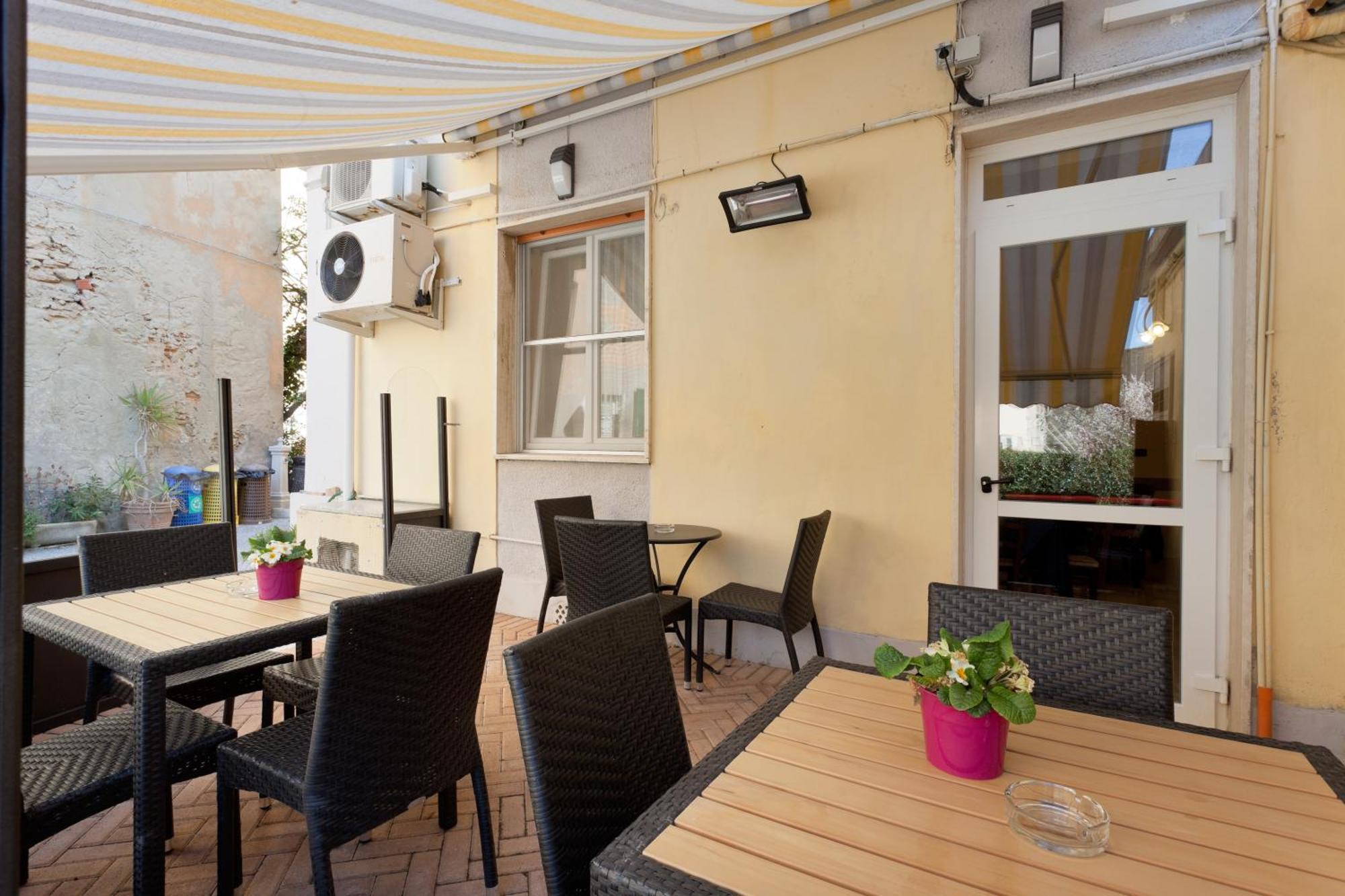 Parking Hotel Giardino Livorno Ngoại thất bức ảnh
