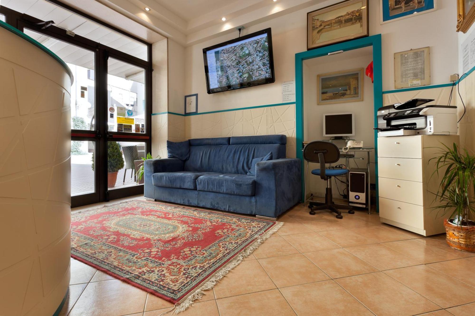Parking Hotel Giardino Livorno Ngoại thất bức ảnh