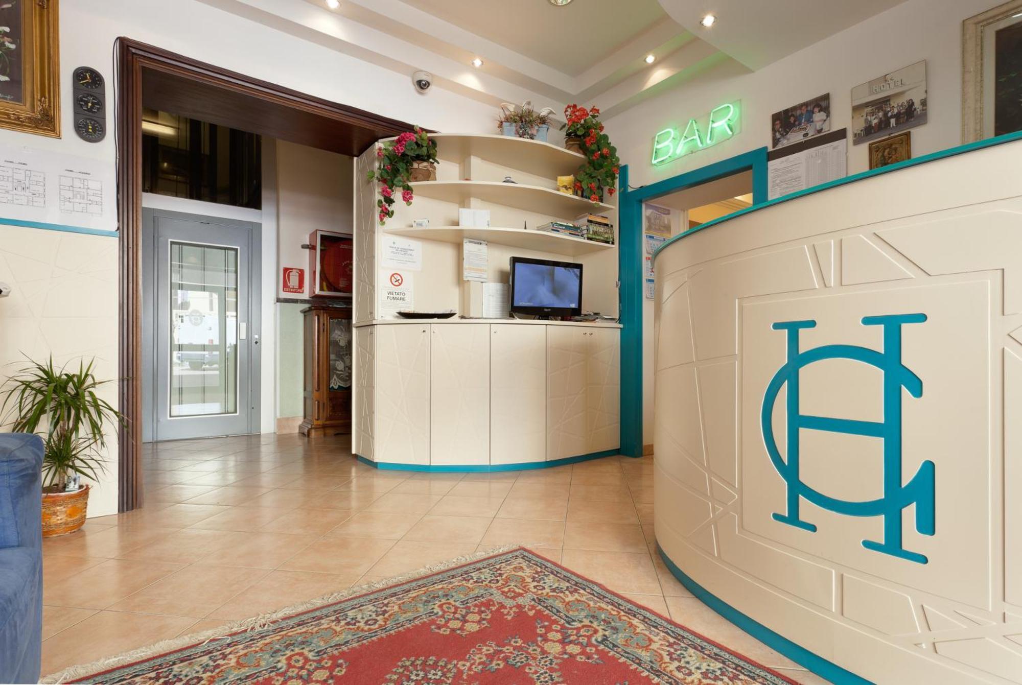 Parking Hotel Giardino Livorno Ngoại thất bức ảnh